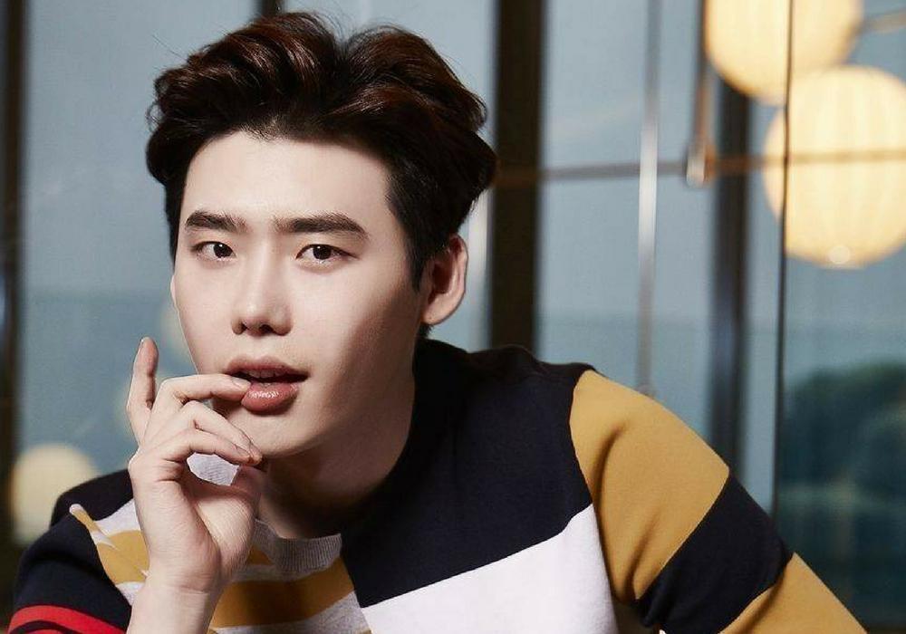 Bikin Iri! 9 Seleb Cowok Korea Ini Punya Kulit Mulus Banget