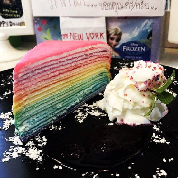 Instagram: @tableforoneny