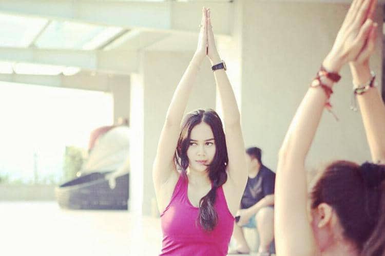 Instagram: @aurakasih