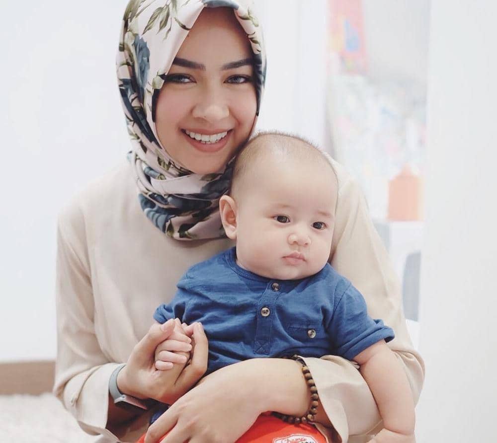 Instagram @aryanifitriana24