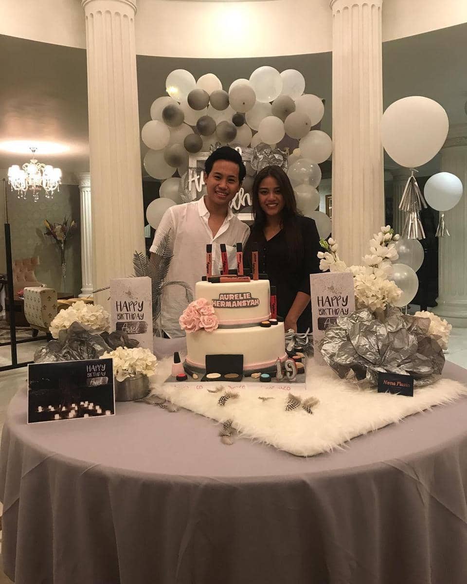 instagram.com/aurelie.hermansyah