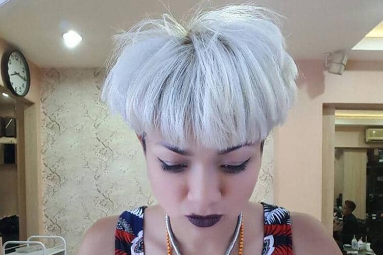 Instagram: @nirinazubir_