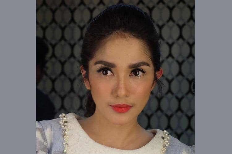 Instagram: @ussypratama