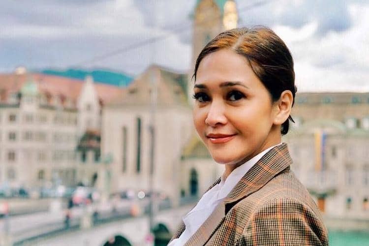 Instagram: @maiaestiantyreal