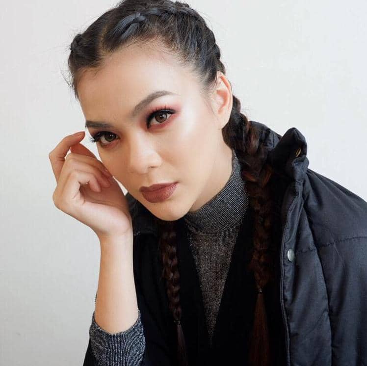 instagram.com/keziawarouw