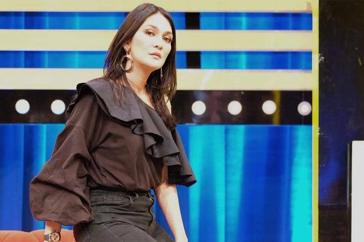 Instagram: @lunamaya