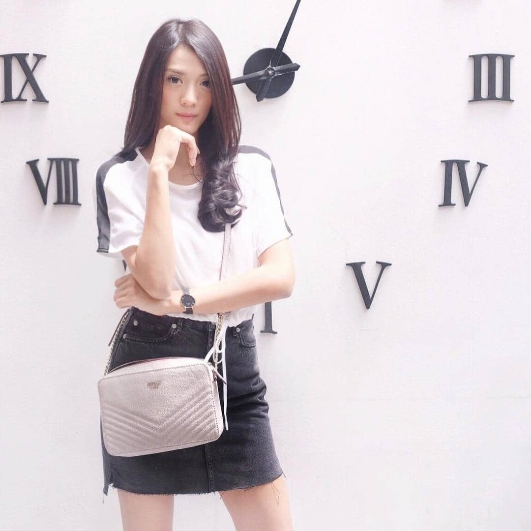 Instagram.com/AnissaAziza