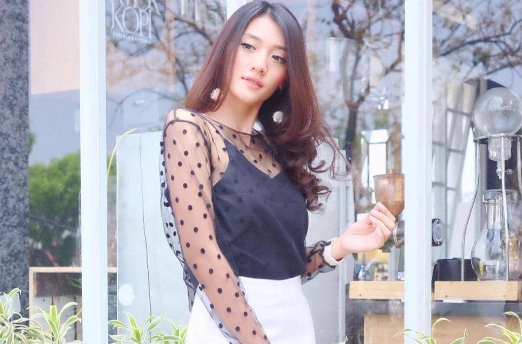 Instagram.com/AnissaAziza