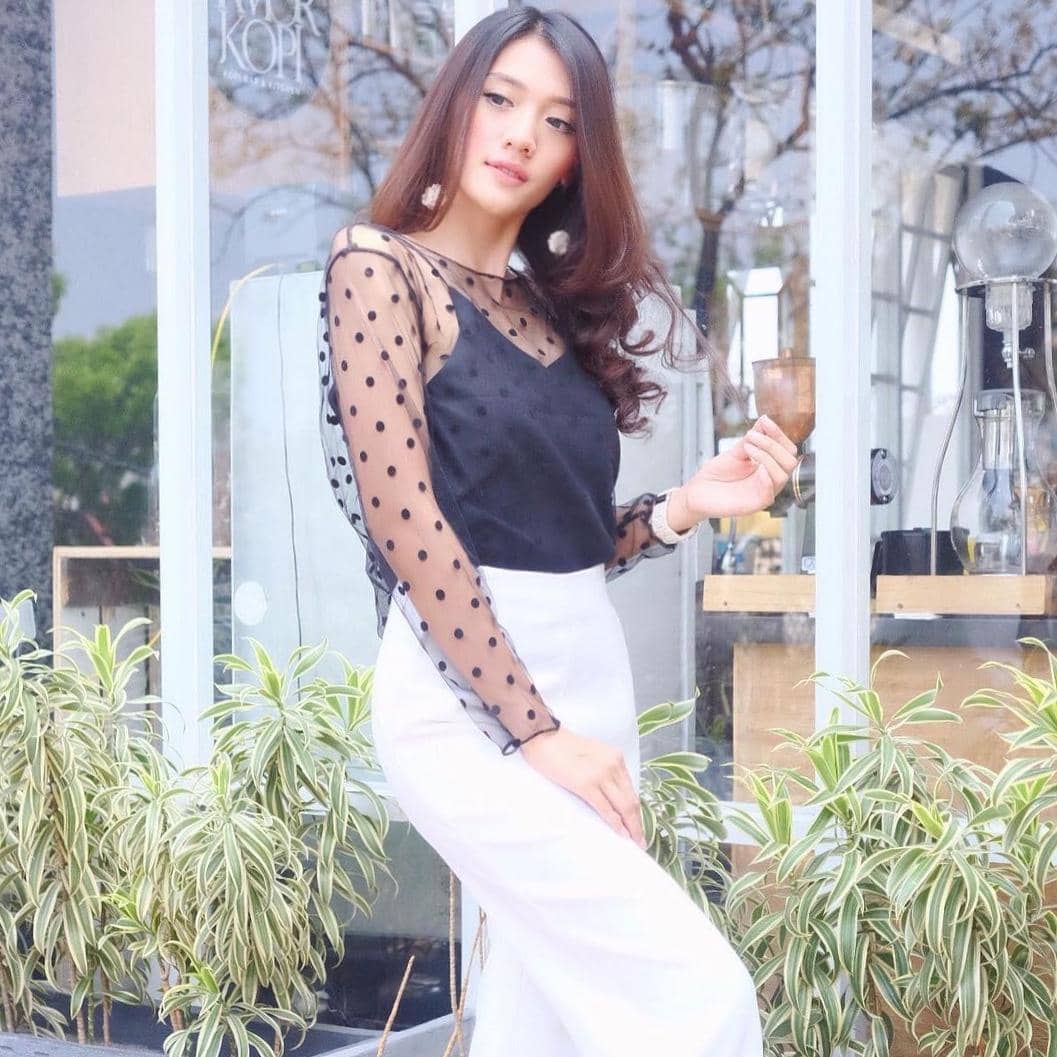 Instagram.com/AnissaAziza