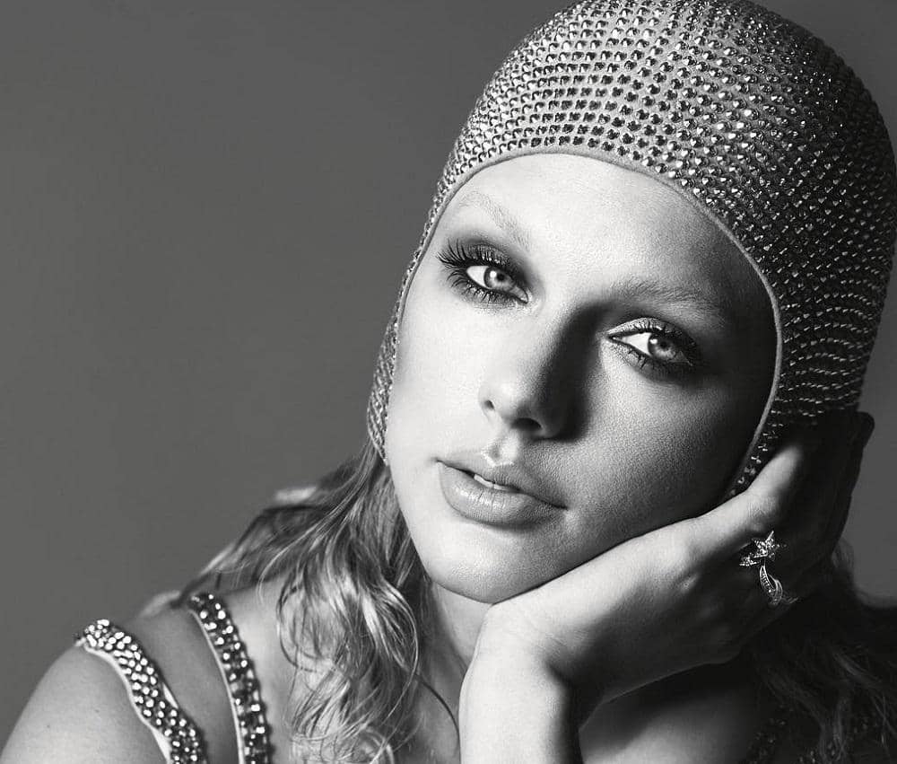 British Vogue via www.instagram.com/taylorswift