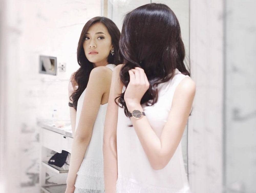 instagram.com/anissaaziza