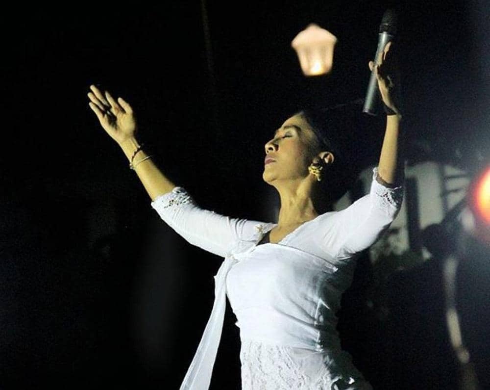 instagram.com/ayulaksmibali