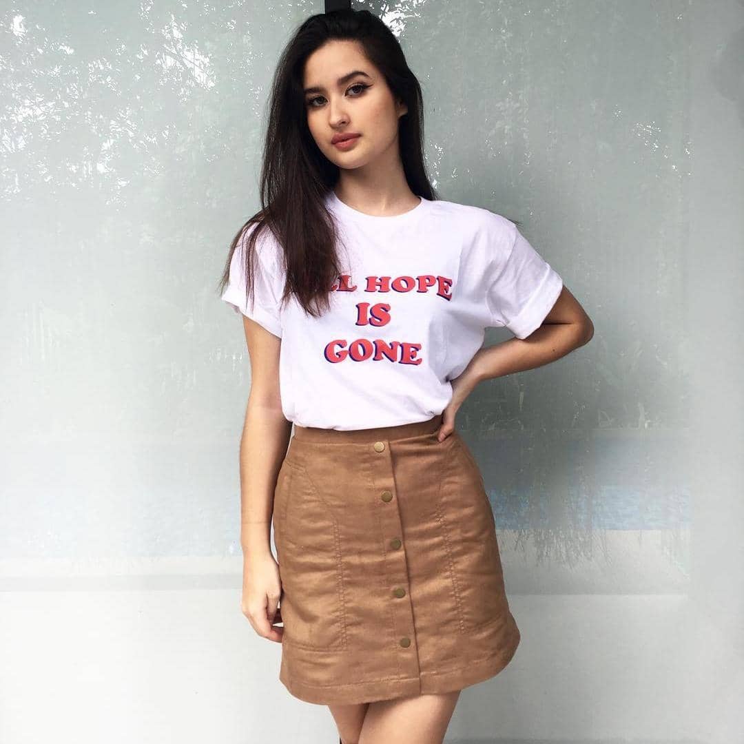 Instagram.com/stephaniepoetri