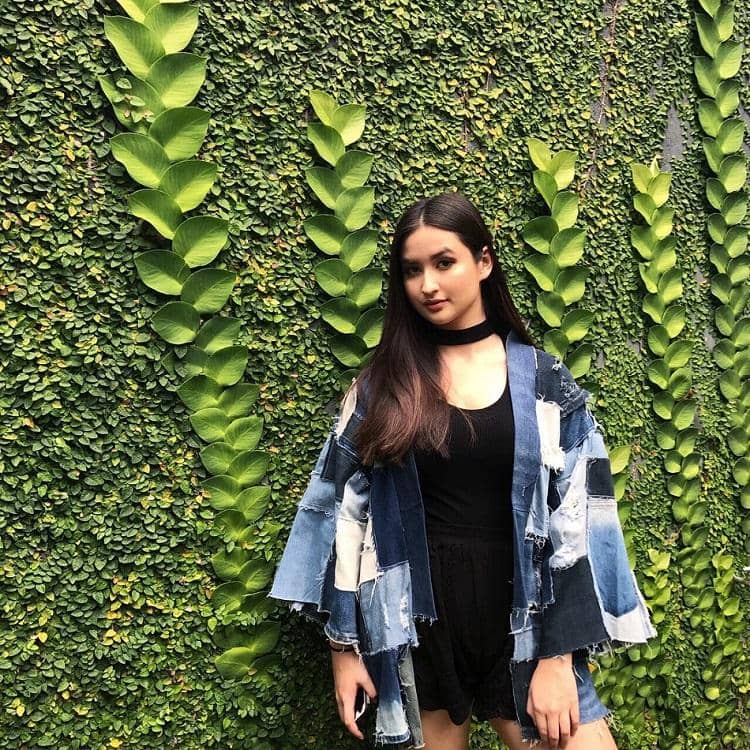 Instagram.com/stephaniepoetri