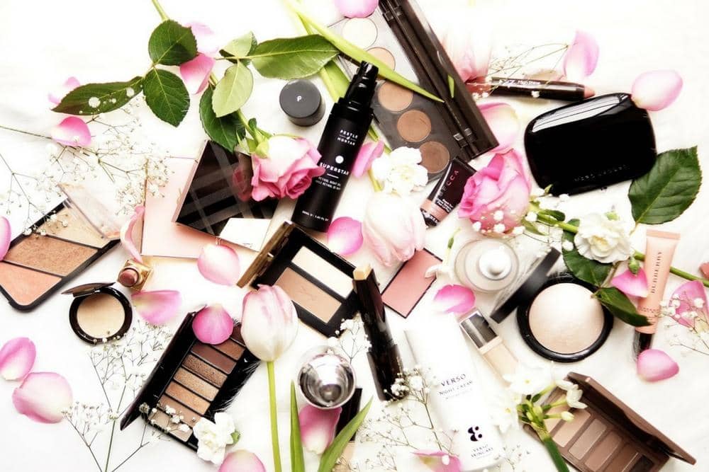 Barelytherebeauty.com