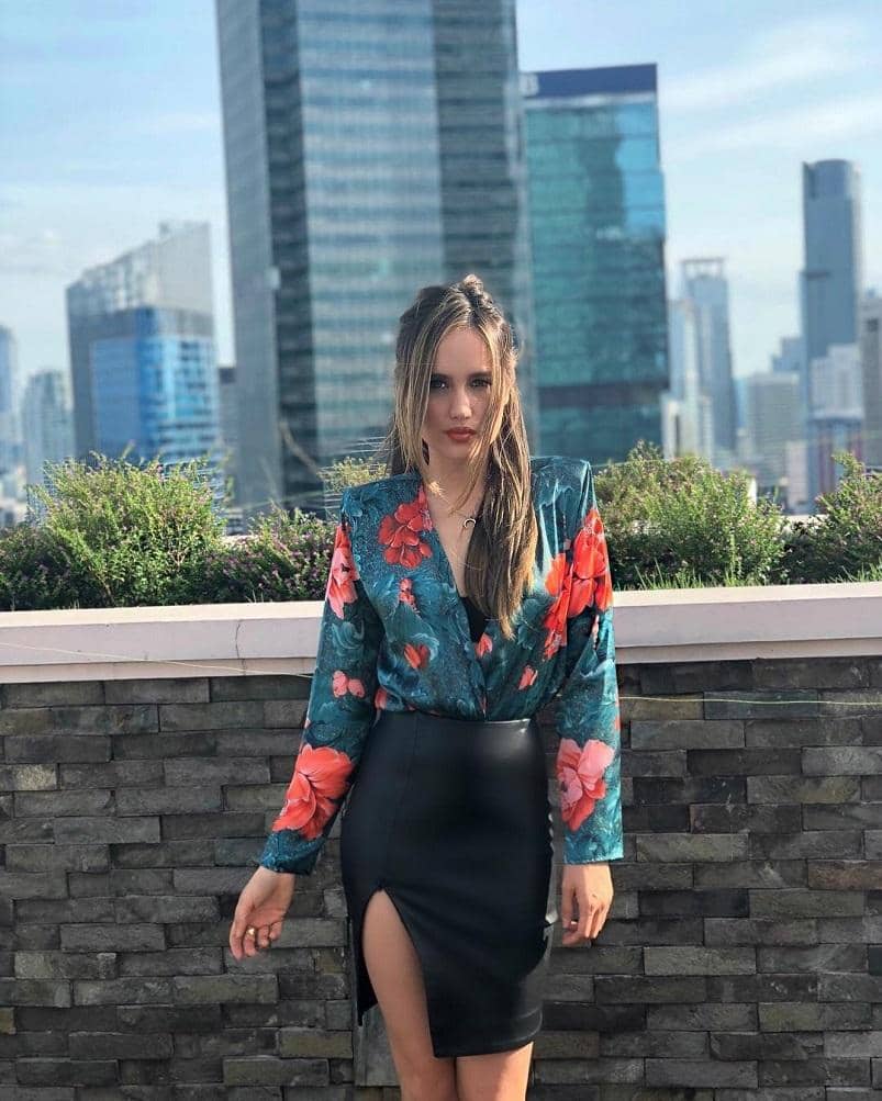 Instagram.com/claurakiehl