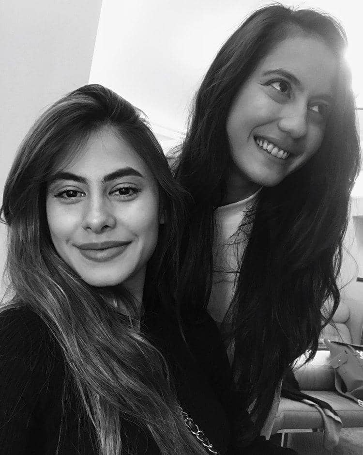 Instagram.com/valerieethomas