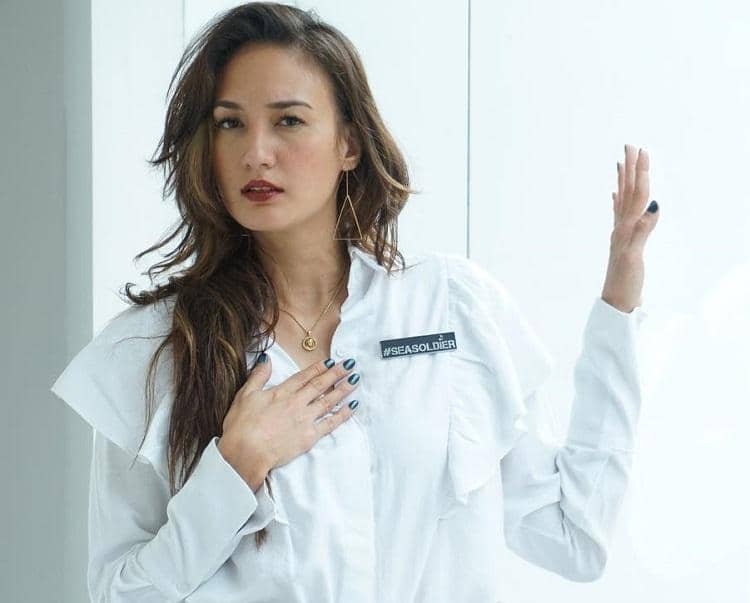 instagram.com/nadinelist