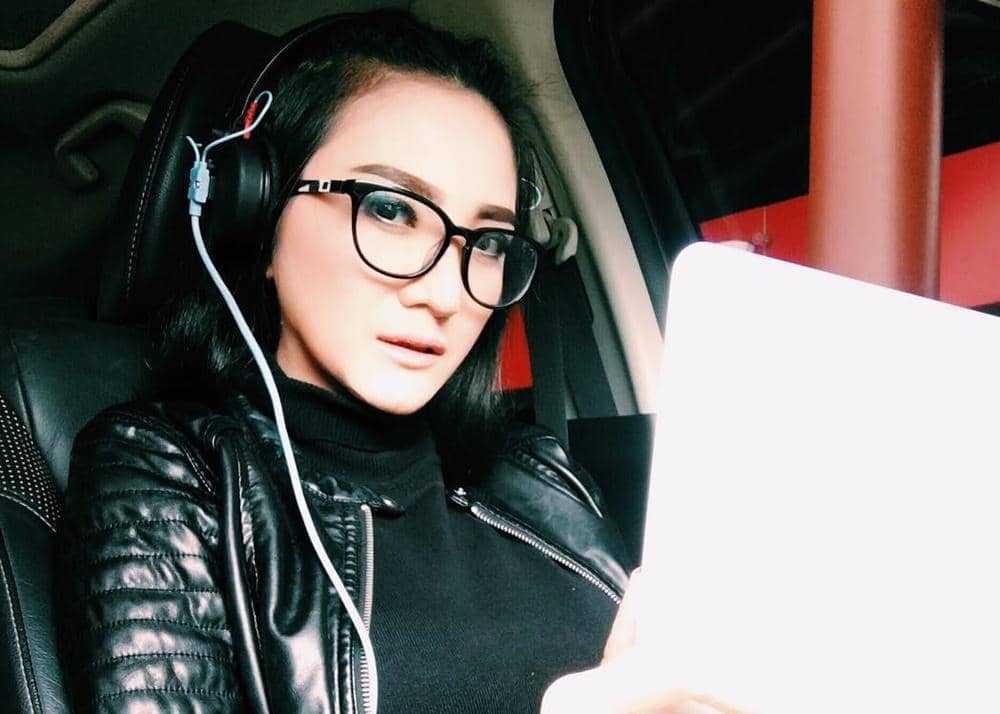 instagram.com/kikiamaliaworld