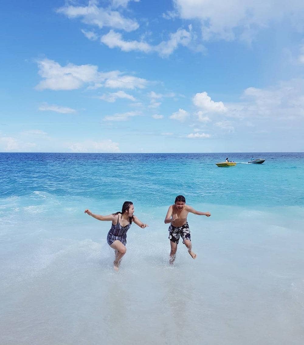 instagram.com/greyspolii