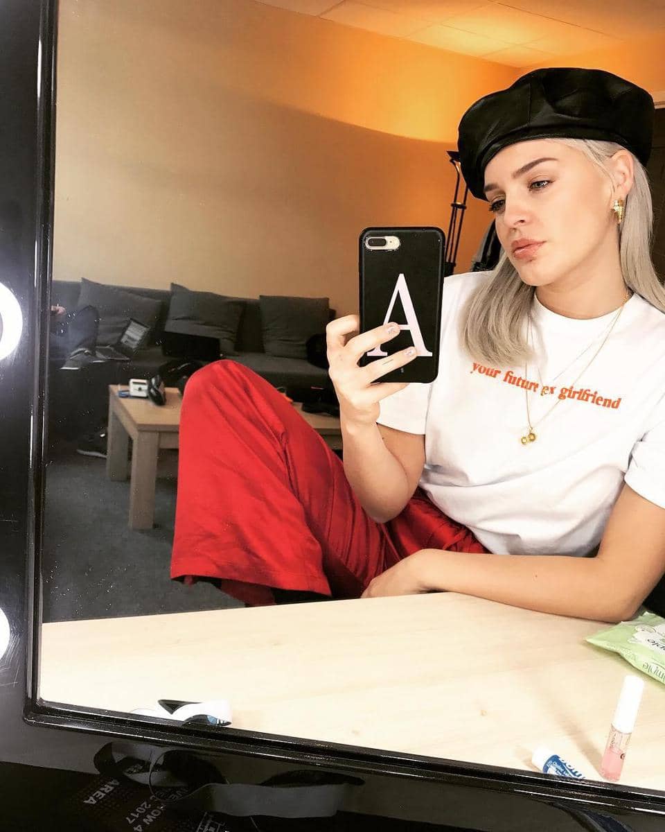 Instagram.com/Annemarieiam