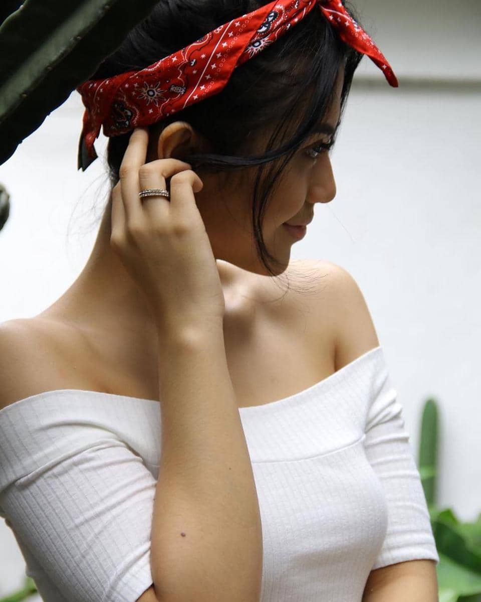 Instagram.com/deliaahusein