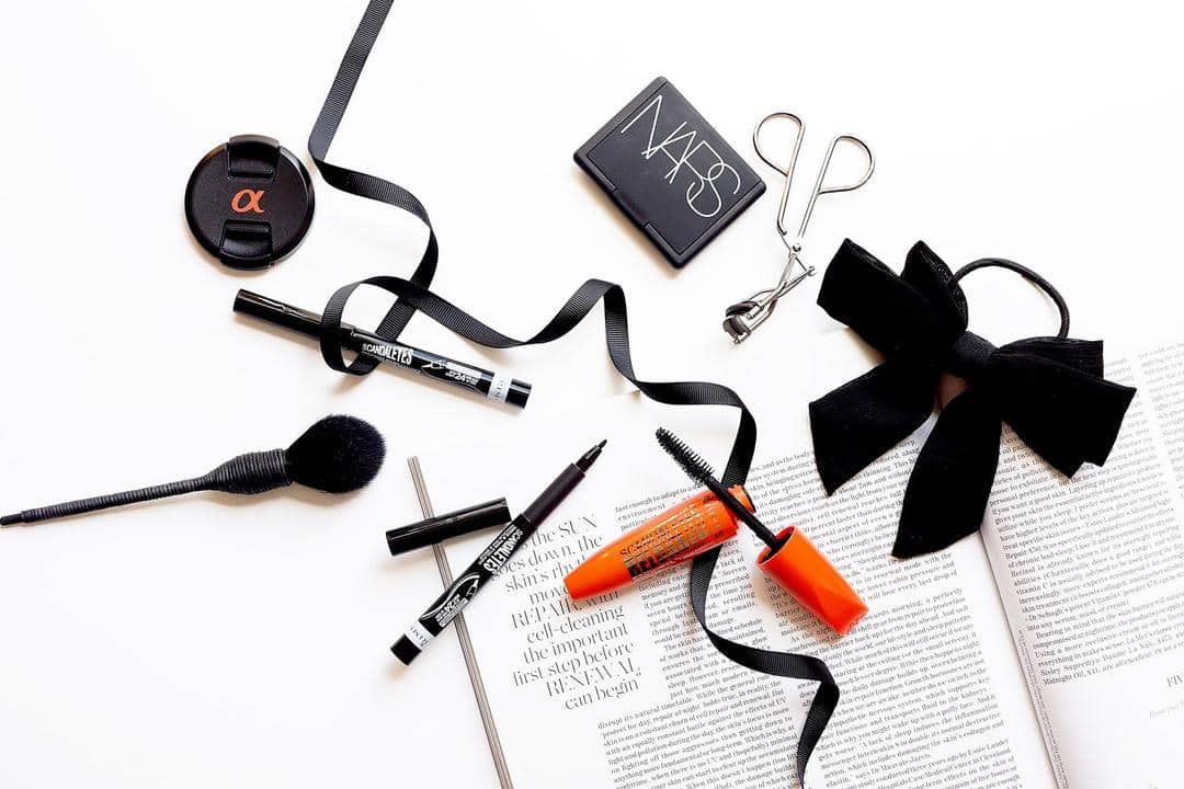 Barelytherebeauty.com