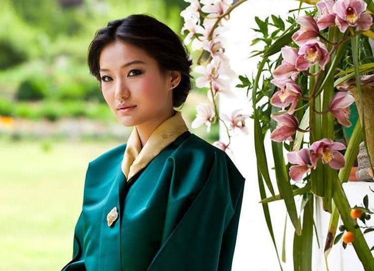 Instagram.com/queenjetsunpema