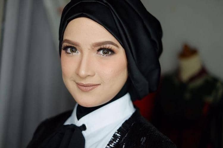 Instagram.com/andharaearly