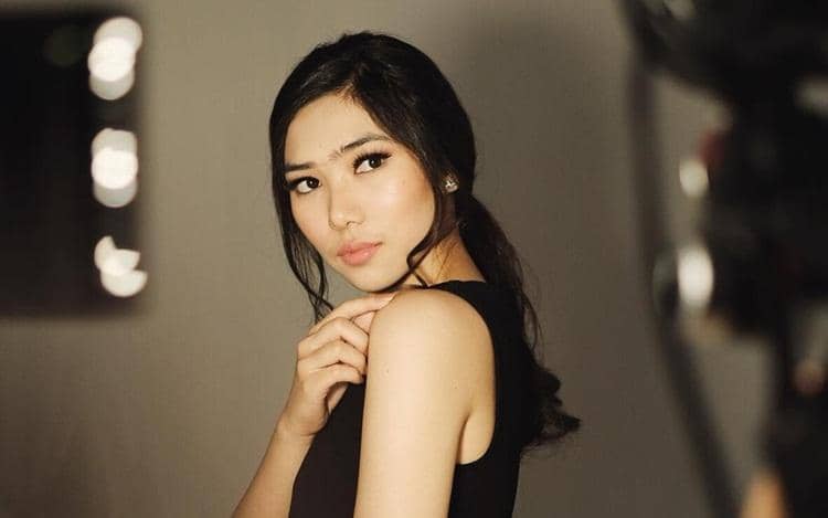 instagram.com/isyanasarasvati