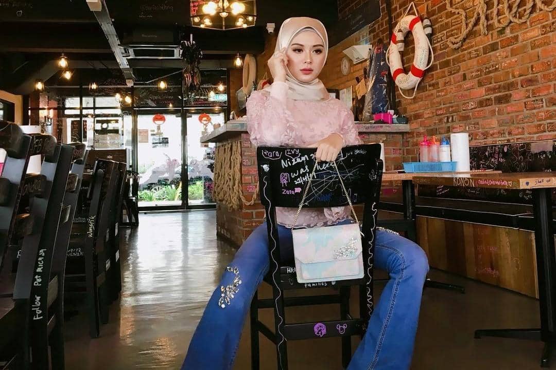 Instagram.com/xolovelyayana