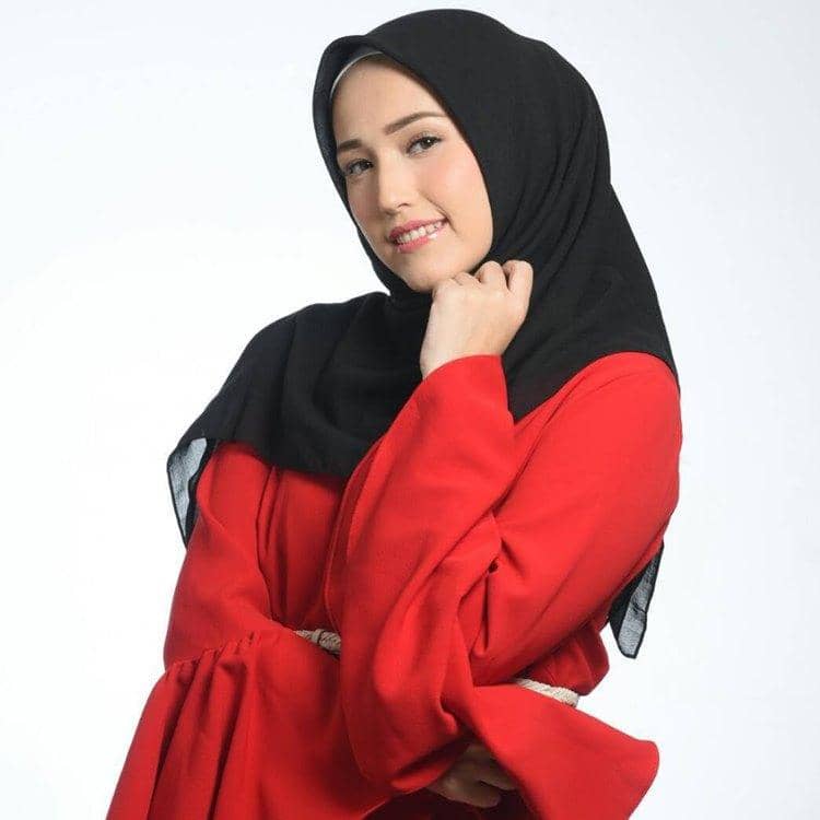 Instagram.com/adeliapasha