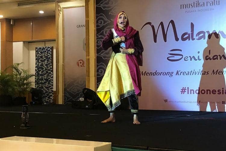 Instagram.com/@officialputeriindonesia