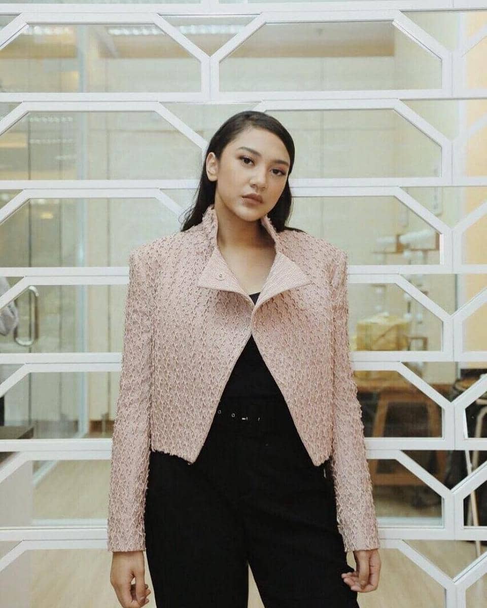 instagram.com/putri_tanjung