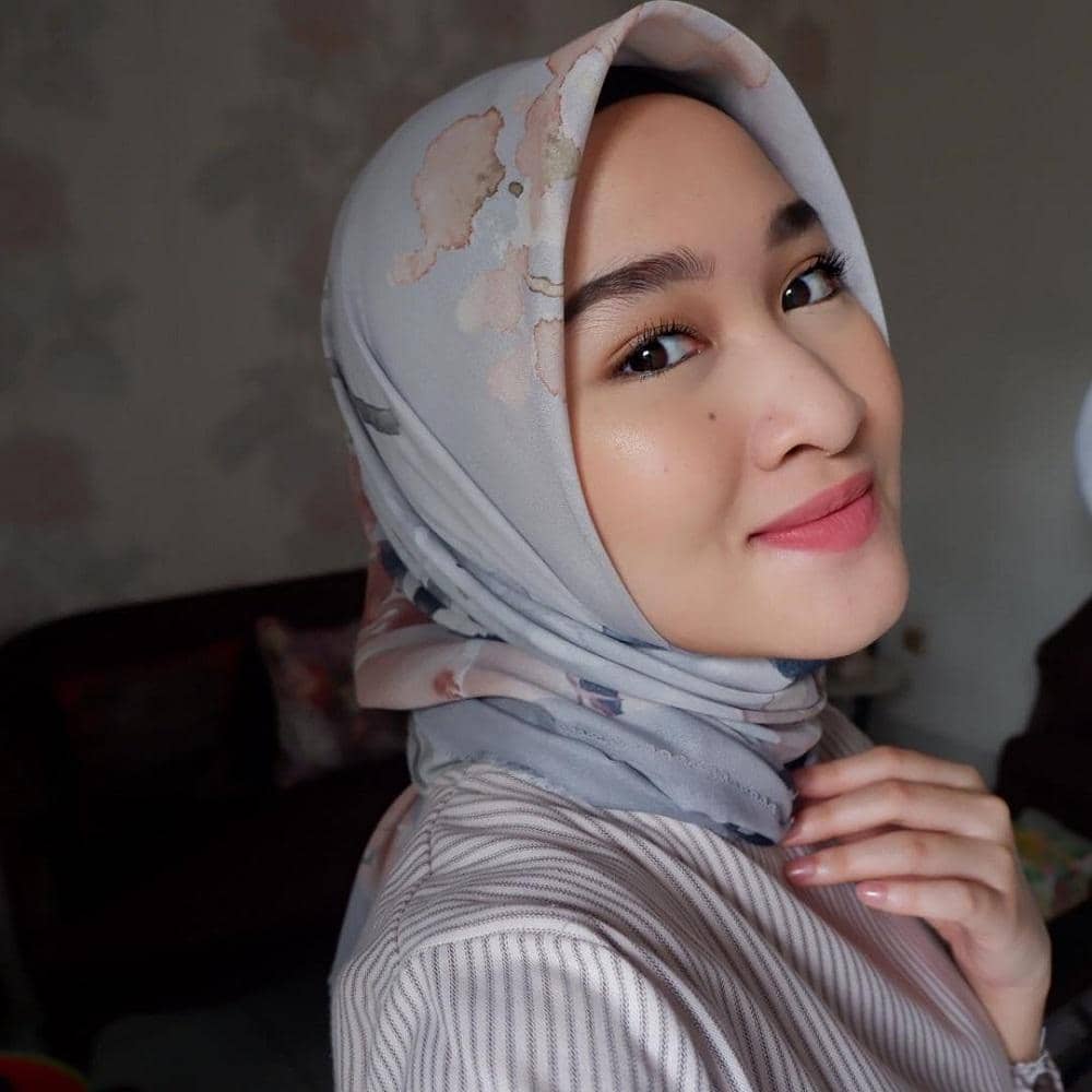 instagram.com/kiaraleswara