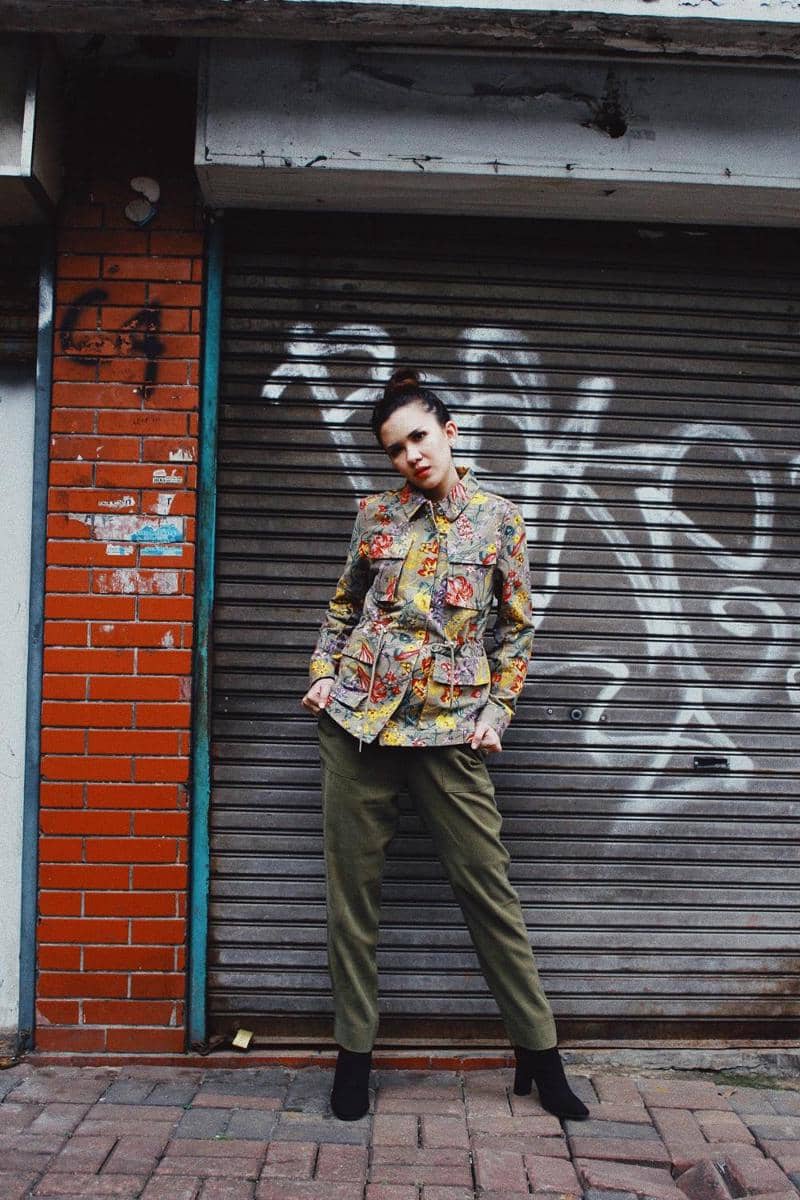 Photographer: Michael Richards, Stylist: Lindyra Cesara, Makeup Artist: Kay Mori, Outfits & Accessories: H&M