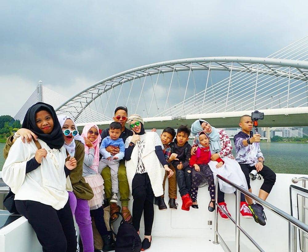 Instagram.com/genhalilintar