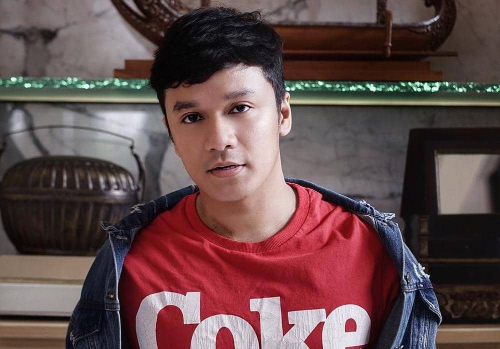 Instagram.com/titiessapoetra