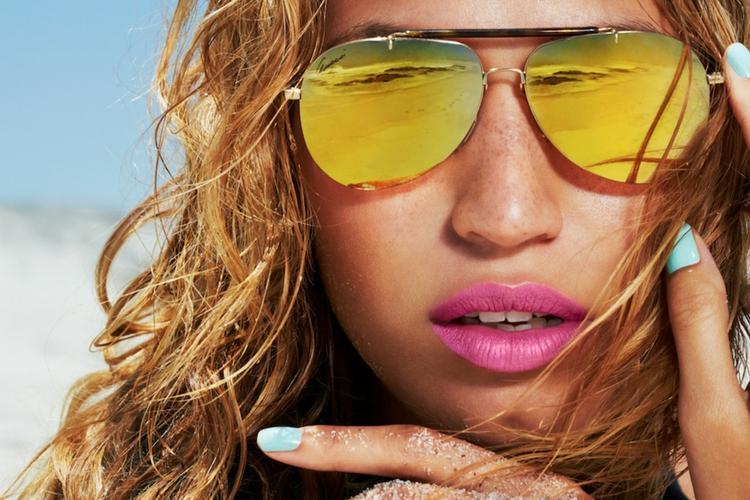 Lawan Cuaca Panas dengan 7 Makeup Item Ini Yuk