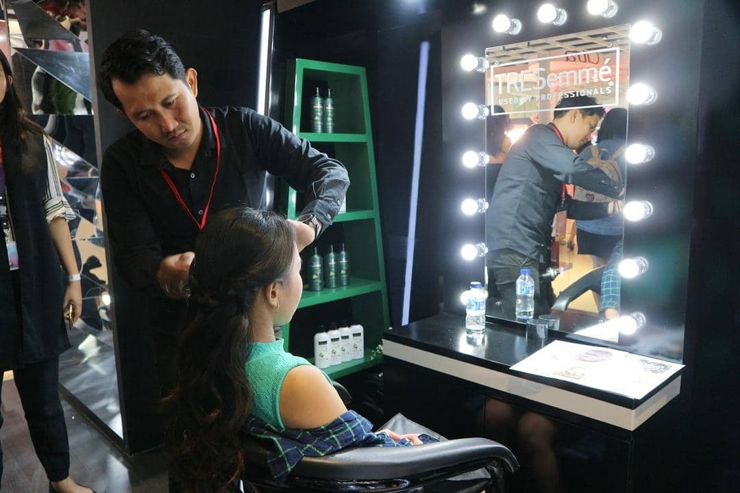 Doc. Popbela/Anastasia Desire