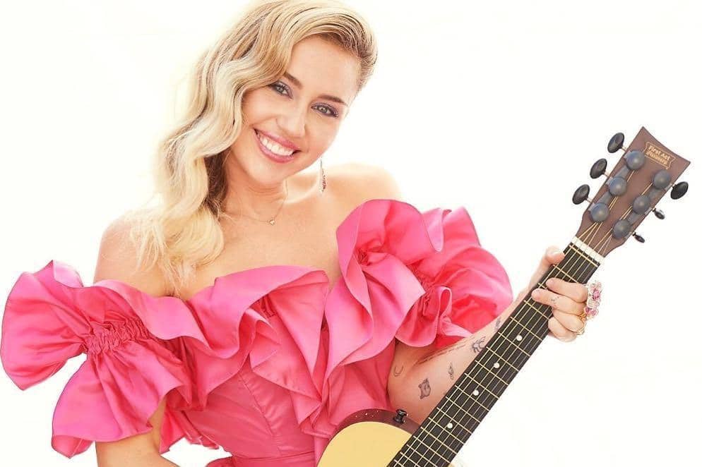 Instagram.com/mileycyrus