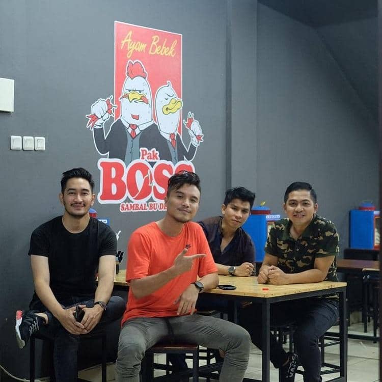 instagram.com/ritchieismail