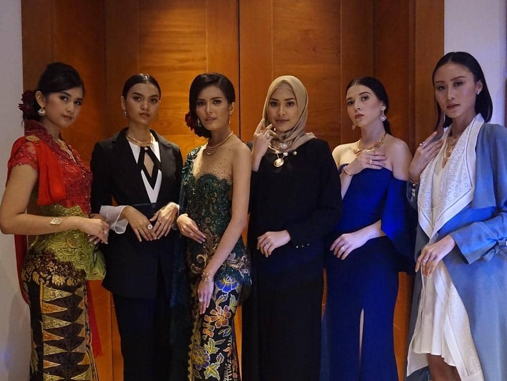 Popbela.com/ThePalace