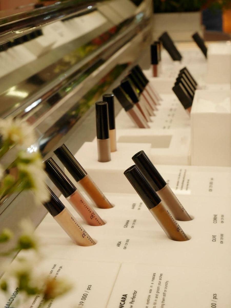 Popbela.com/Rollover Reaction