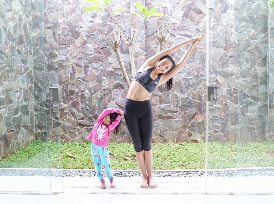 Instagram.com/lizaelly