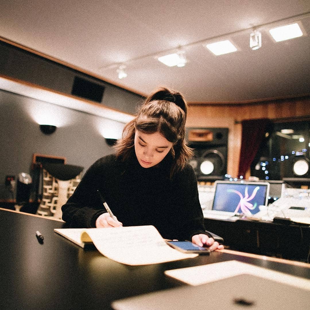 Instagram.com/Haileesteinfeld