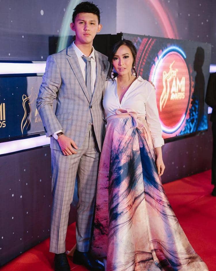 Instagram.com/rinni_w