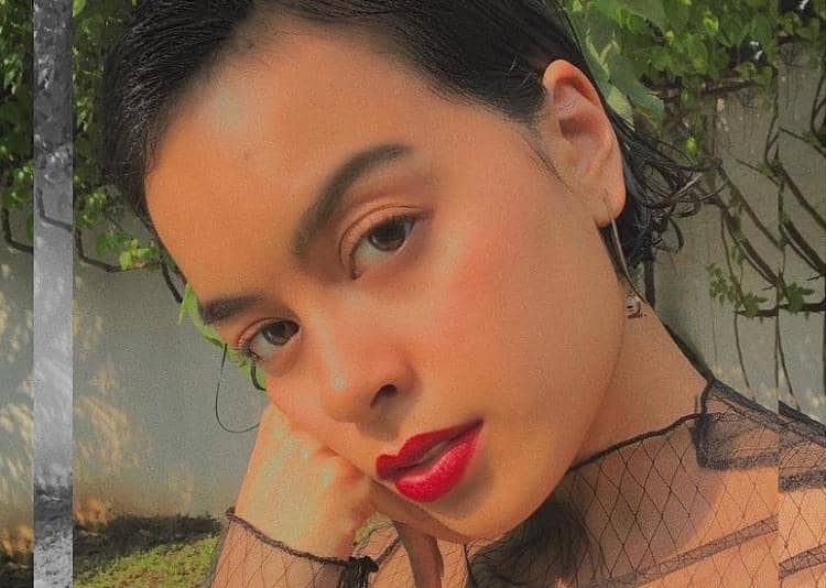 instagram.com/evacelia