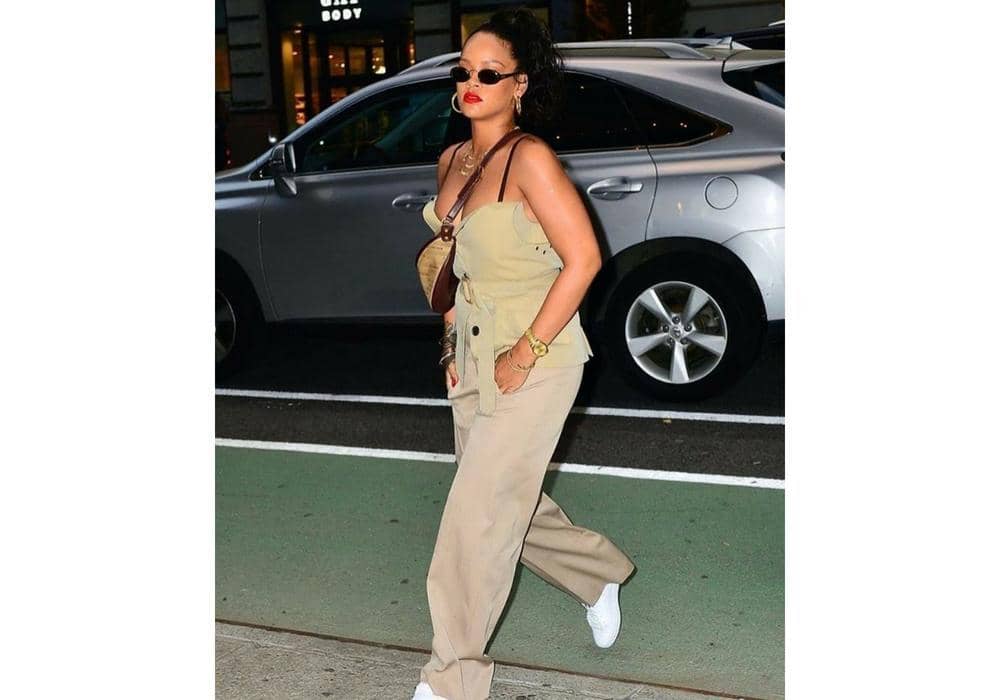 instagram.com/badgalriri