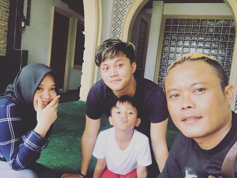 Instagram.com/rizkyfbian